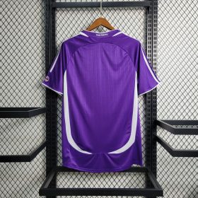Retro Real Madrid 2006/07 Third Jersey - Image 2