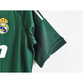 Retro Real Madrid 2012/13 Third Jersey - Image 9