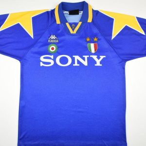 Retro Juventus 1995-97 Away Jersey