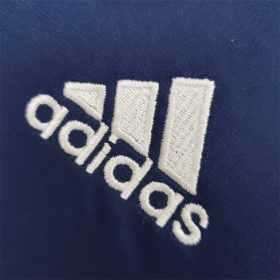 Retro Real Madrid 2005/06 Away Jersey - Image 4