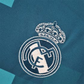 Retro Real Madrid 2017/18 Third Long Sleeve Jersey - Image 5