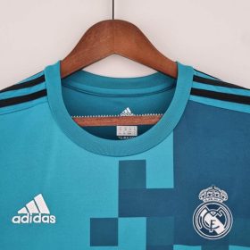 Retro Real Madrid 2017/18 Third Jersey - Image 4