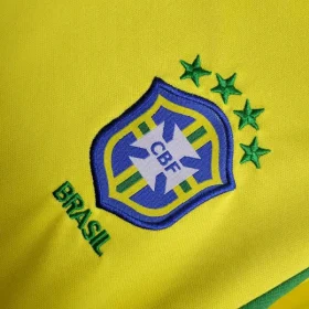 Retro Brazil 2002 Home Kids Kit - Image 7